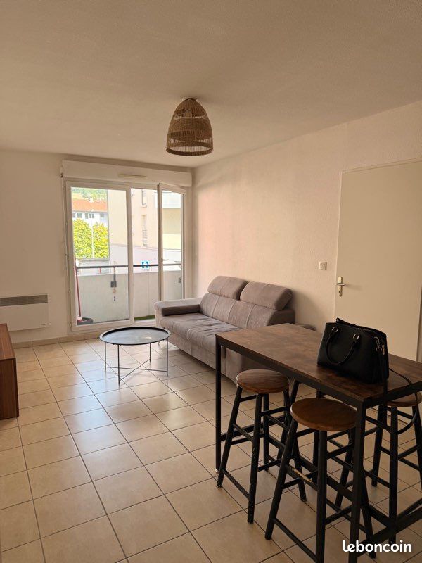 Appartement 3 pièces 55 m² · à Valserhône · 55 m² · 990 €/mois