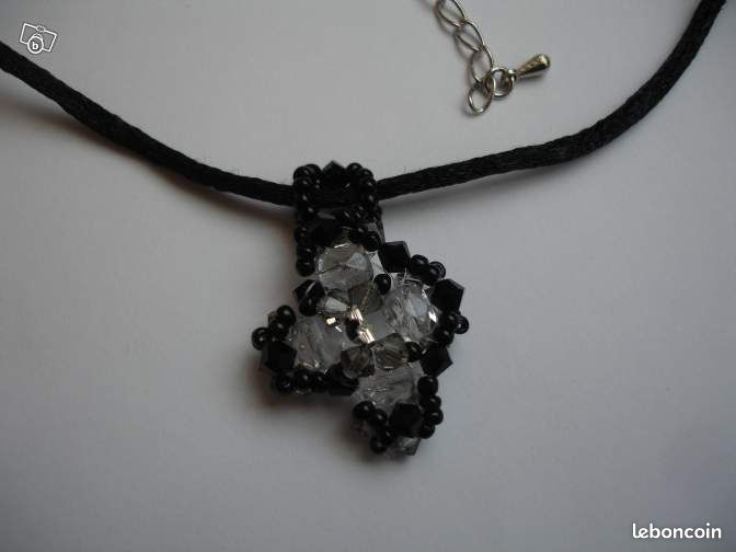 Collier croix noire cristal swarovski - Marjo13 (image 2)