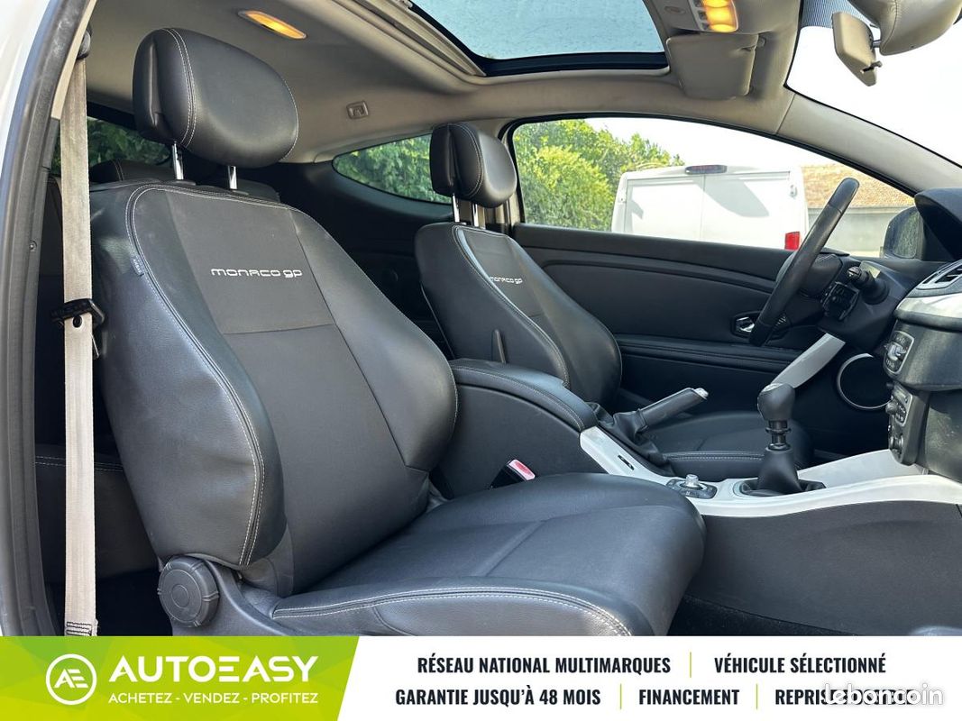 Renault Megane 3 Coupé 1.9 dCi 130ch FAP Monaco GP eco² Euro5 (image 13)