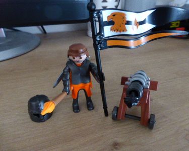 PLAYMOBIL *CHEVALIER DU Faucon + Chevalier De La Hache + Chevalier Vetu
