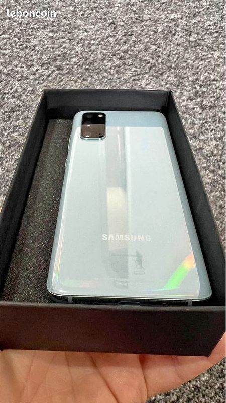 Samsung Galaxy s20 version Europe (image 1)
