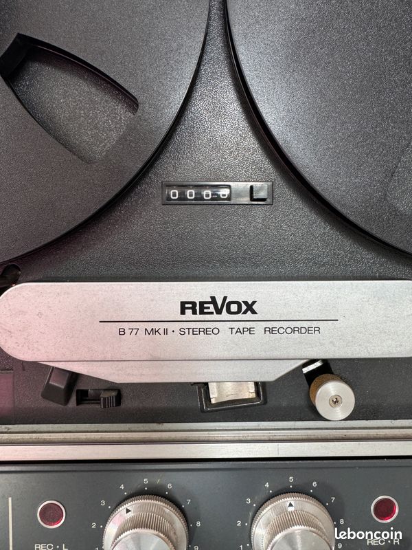 superbe magnétophone à bandes revox b77