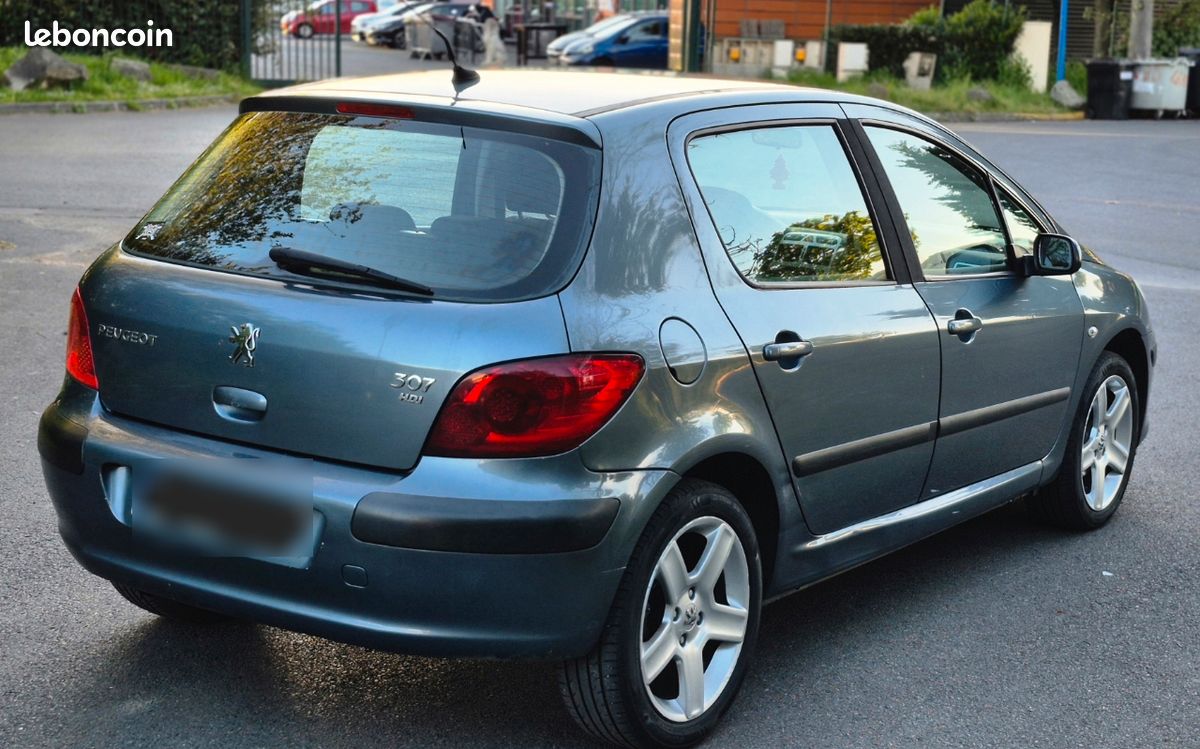 PEUGEOT 307 Phase II 1.6 hdi 90 chv - Voitures