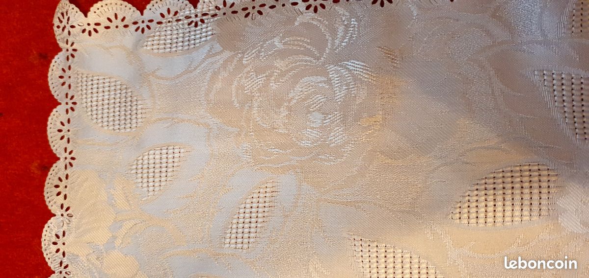 Service de table nappe et 6 serviettes satin fleuri beige (image 5)