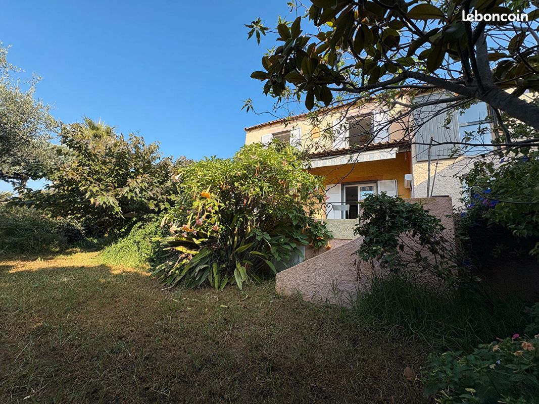 Maison 6 pièces 130 m² · à Sausset-les-Pins · 130 m² · 699 000 €