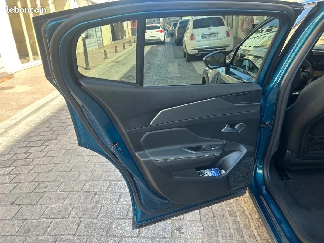 Peugeot 408 1.2 PURETECH 130 GT EAT BVA START-STOP (image 19)