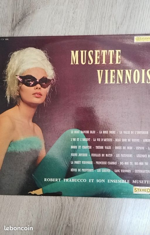 Vynile Musette Viennoise (image 1)