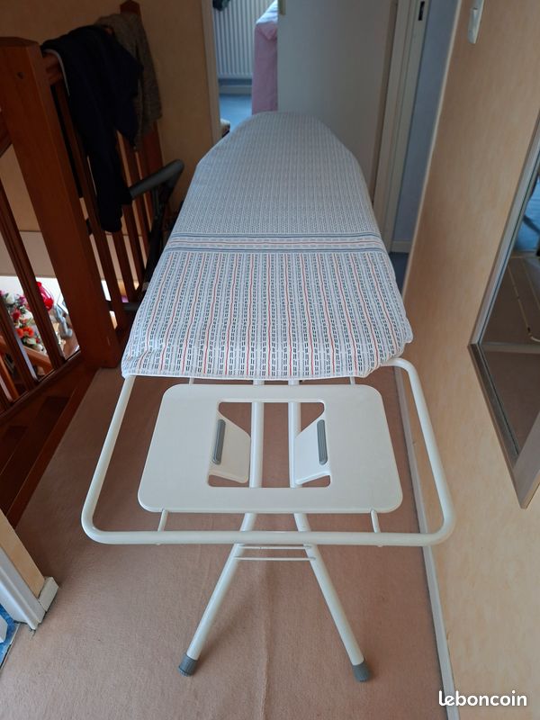 Table de repassage (image 2)