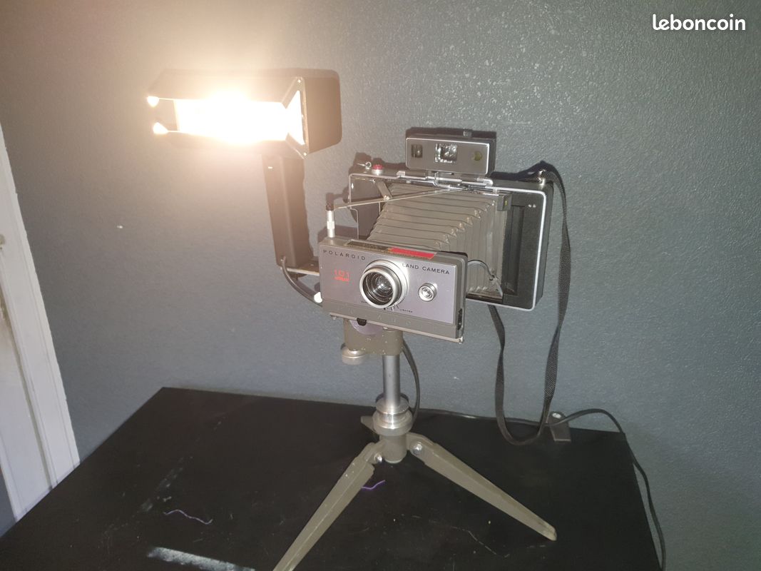 Lampe Design Polaroid – Appareil Photo Transformé En Lampe Artisanale