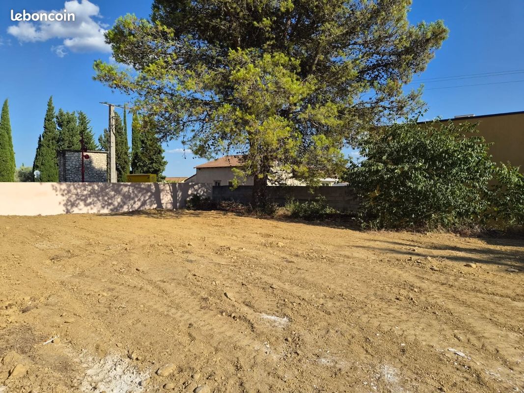 Terrain 424 m² · à Sommières · 424 m² · 108 000 €