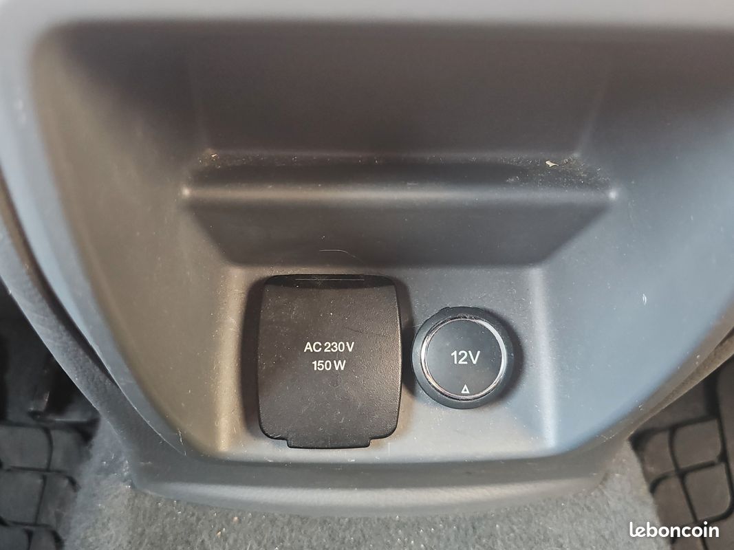 Ford ranger double cabine 3.2 tdci 200 wildtrack 4x4 bva- garantie 6 mois (image 31)