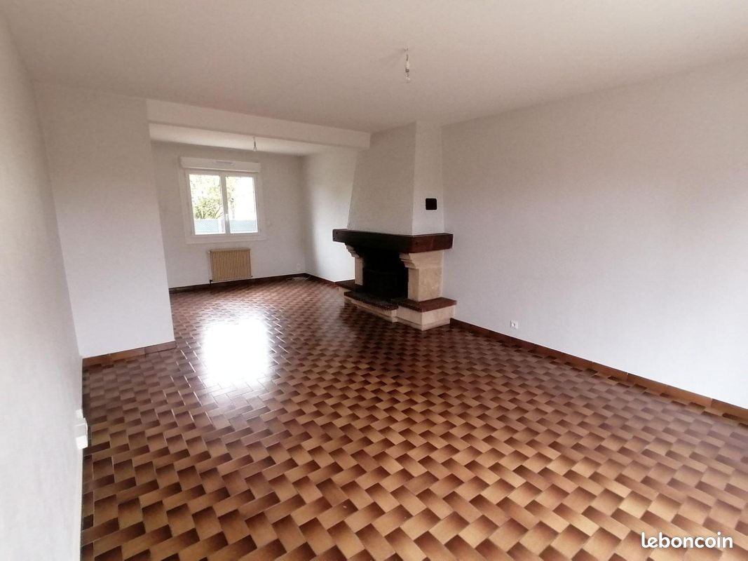 Maison 5 pièces 125 m² · à Pont-Péan · 125 m² · 800 €/mois