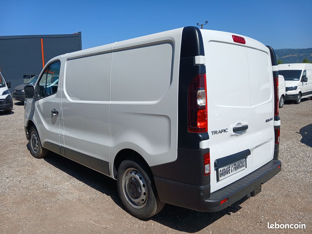 21500 e ht renault trafic 2.0 dci 130 cv 2t8 l1h1 (image 5)