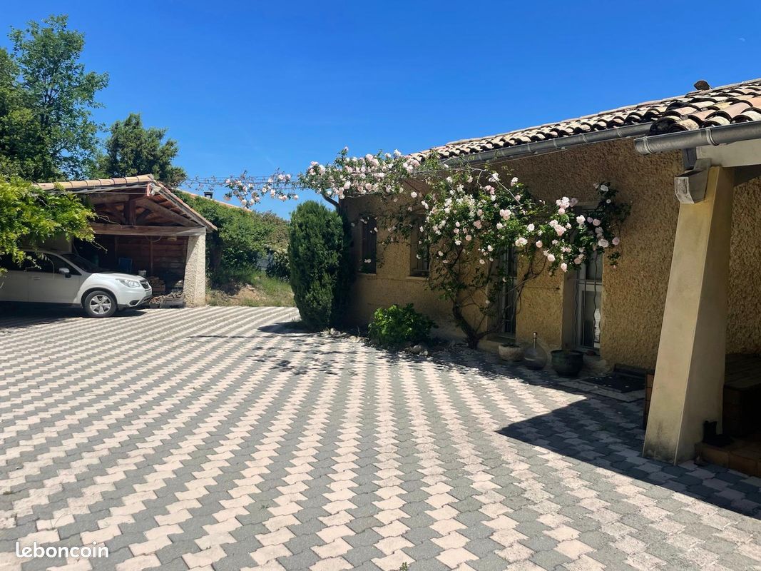 Maison 5 pièces 170 m² · à Saint-Georges-les-Bains · 170 m² · 460 000 €
