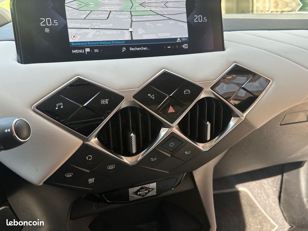 DS Ds3 Crossback 1.2 THP Puretech 12V EAT8 Rivoli (image 23)