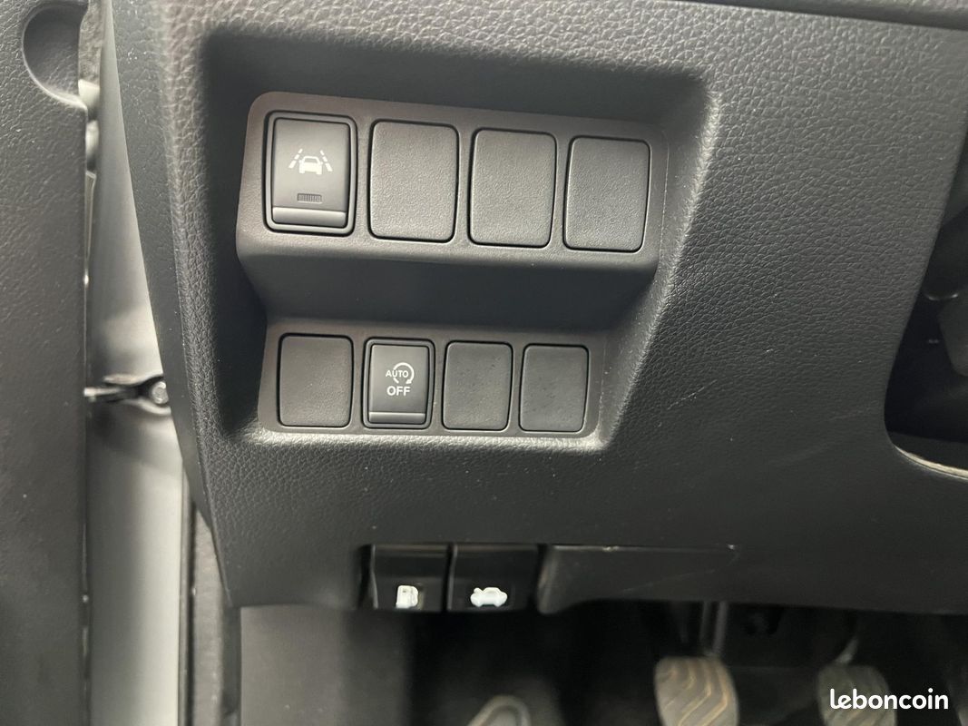 NISSAN QASHQAI 1.3i DIG-T - 140 CH - Phase 2 - 2019 - Finition Tekna - Garantie 12 mois (image 16)
