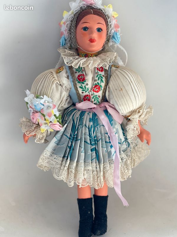 Poupée de Collection de Tchécoslovaquie Costume traditionnel 19 cm Ancien - Collection