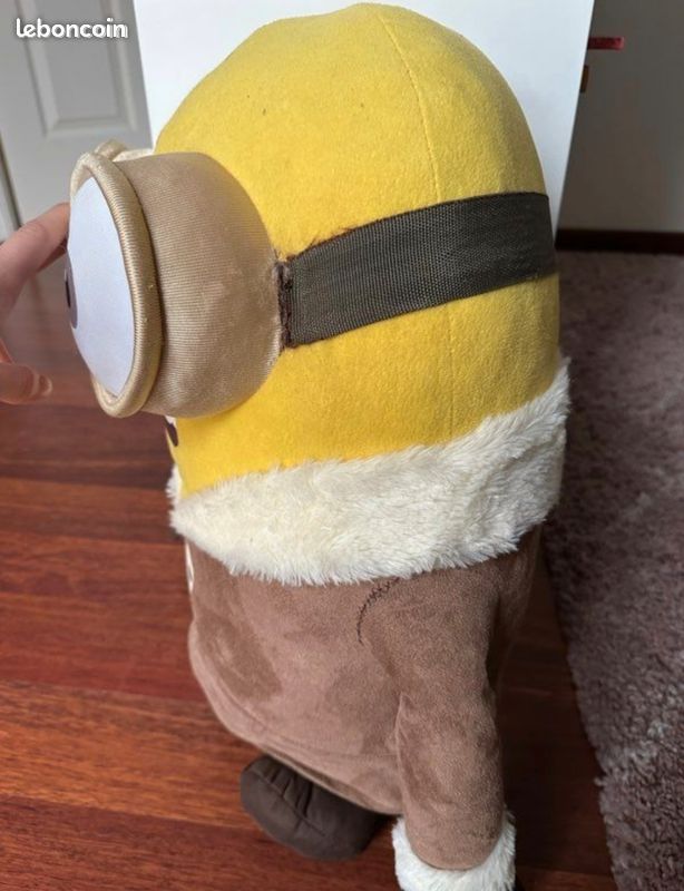 Peluche géante minion (image 3)