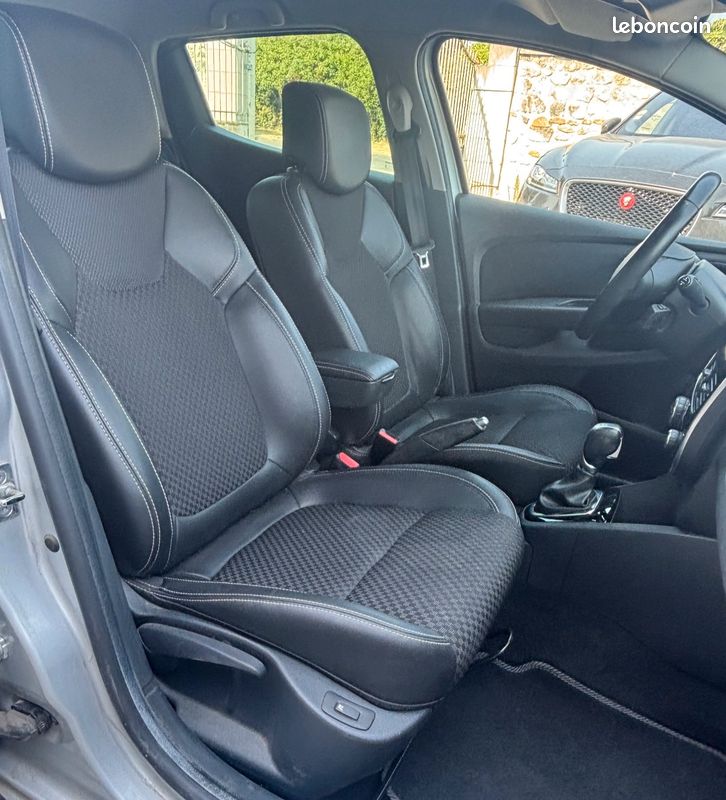 RENAULT CLIO 1.2 TCE 120Ch INTENS BVA - 1ERE MAIN - SUIVI RENAULT (image 9)