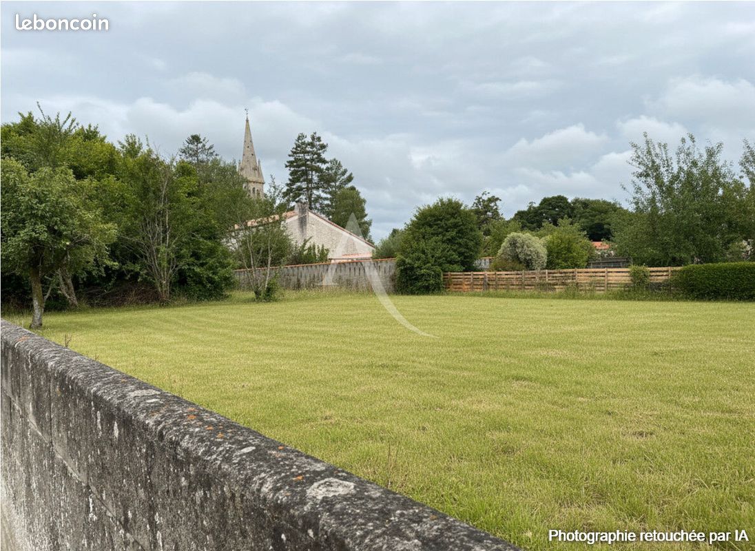 Terrain 917 m² · à Fontenay-le-Comte · 917 m² · 56 600 €