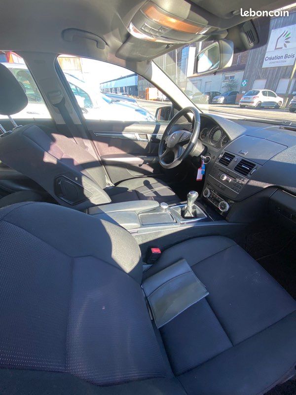MERCEDES CLASSE C200 CDI 136CH Bleu Efficients (image 6)