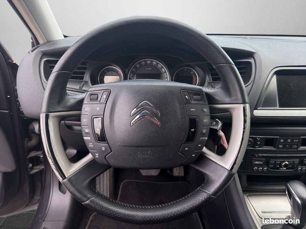 CITROEN C5 C5 HDi 160 Exclusive A (image 20)