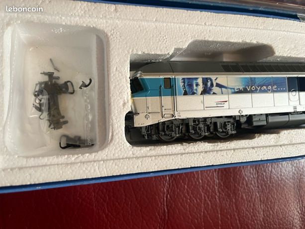 JOUEF LOCOMOTIVE DIESEL CC72000 livrée EN VOYAGE HJ2009 NEUF EUR 235