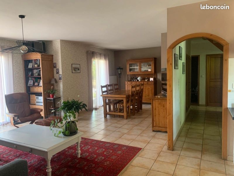 Maison 7 pièces 158 m² · à Monein · 158 m² · 330 000 €