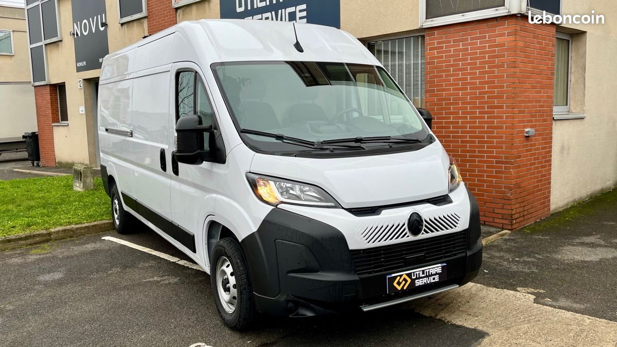 28 990 HT / CITROEN JUMPER 35 L3H2 2.2 140 cv bvm6 BLANC neuf / tva recuperable (image 1)