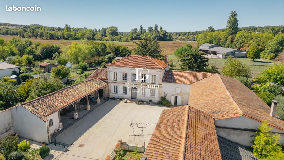Maison 11 pièces 328 m² · à Fléac · 328 m² · 667 800 €