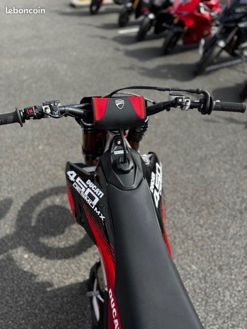 Ducati DESMO 450 (image 8)