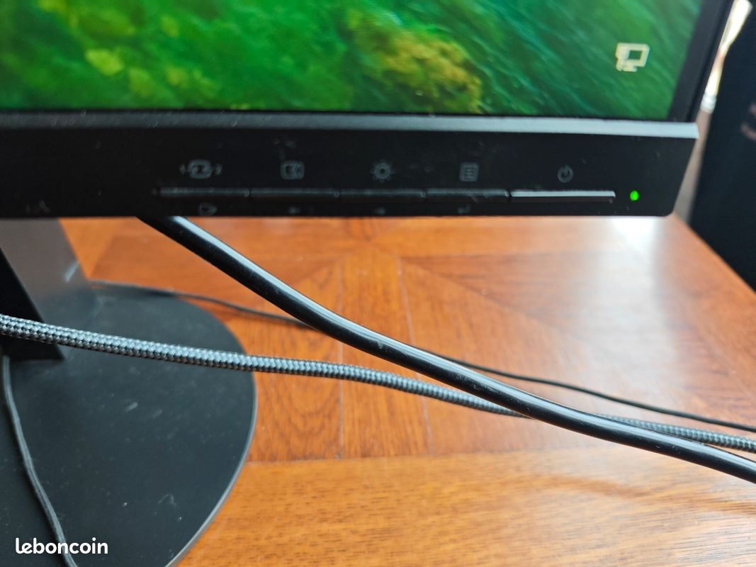 Lenovo ThinkVision T24m 23.8" Full HD LED plat noir écran plat de pc (image 2)