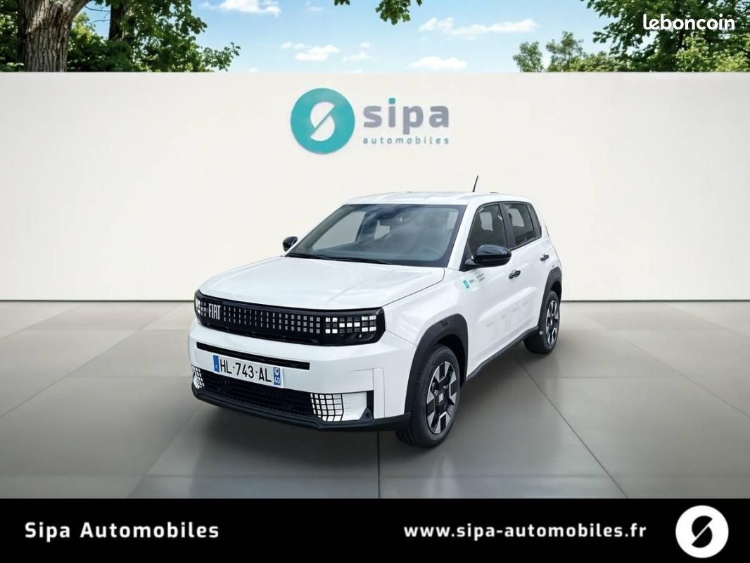 Fiat Panda GRANDE T-Gen 3 1.2 Essence Turbo 100 ch BVM6 Icône 5p (image 1)