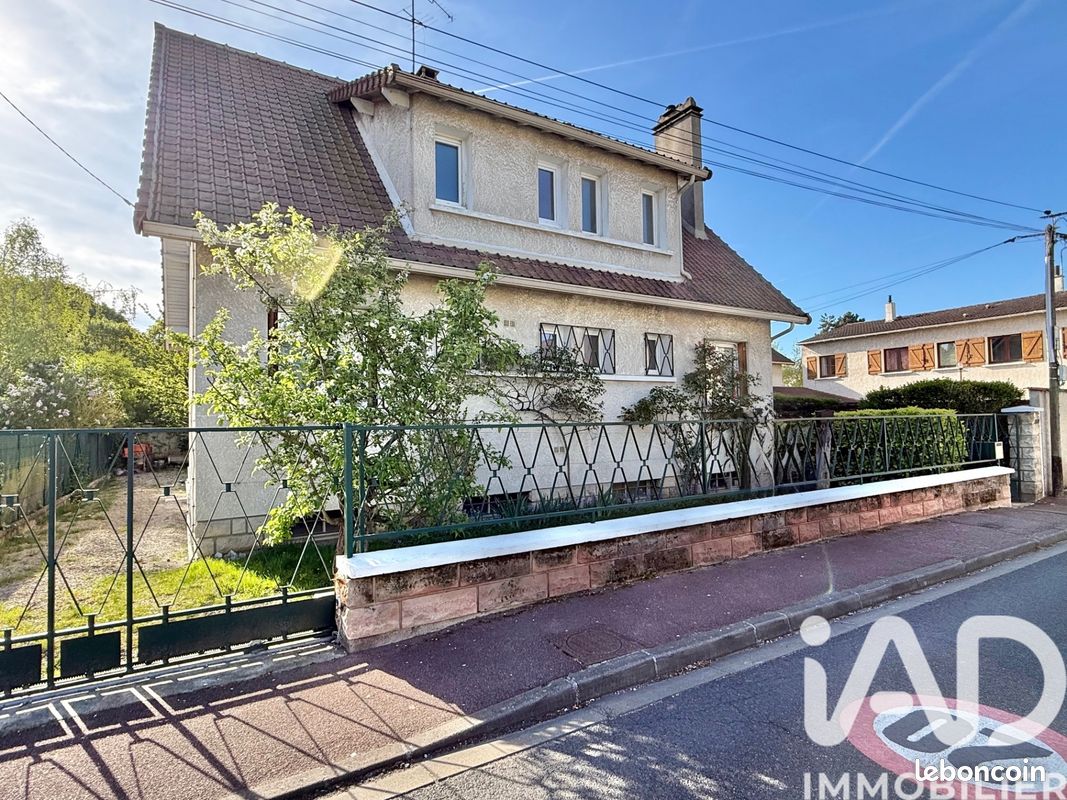 Maison 7 pièces 145 m² · à Chilly-Mazarin · 145 m² · 409 000 €