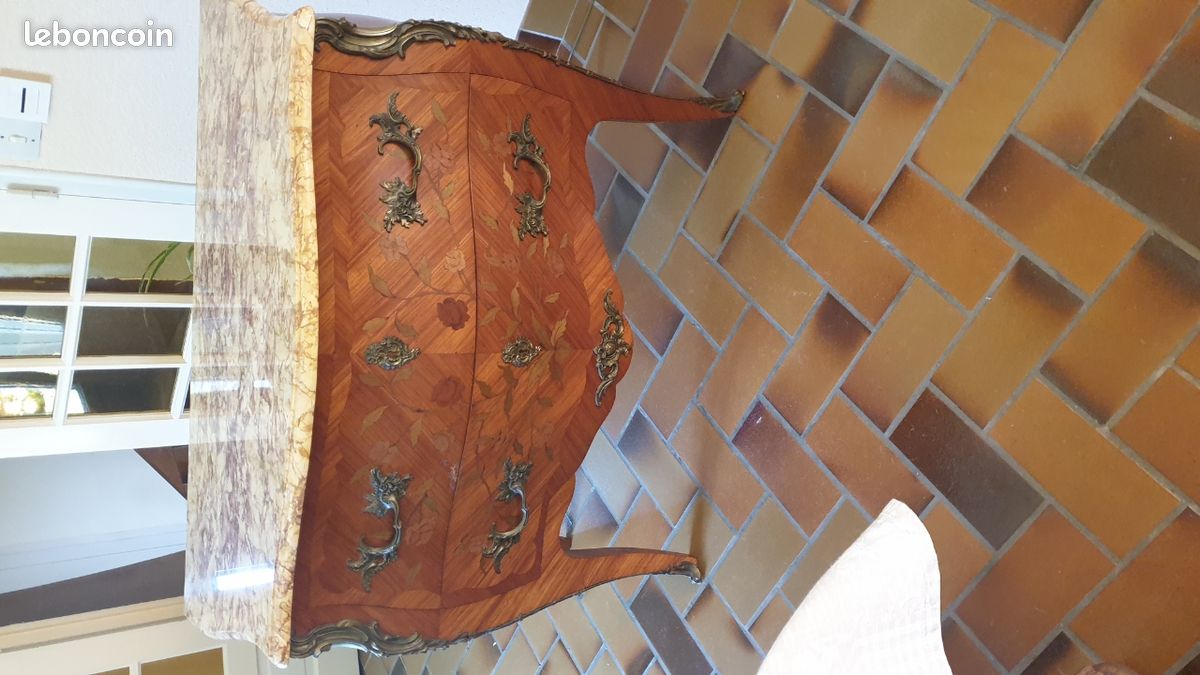 Commode (image 2)