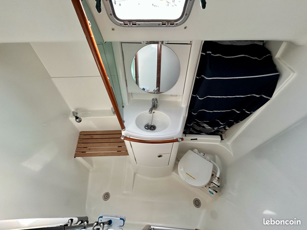 BENETEAU OCEANIS 361 CLIPPER avec place de port (image 5)