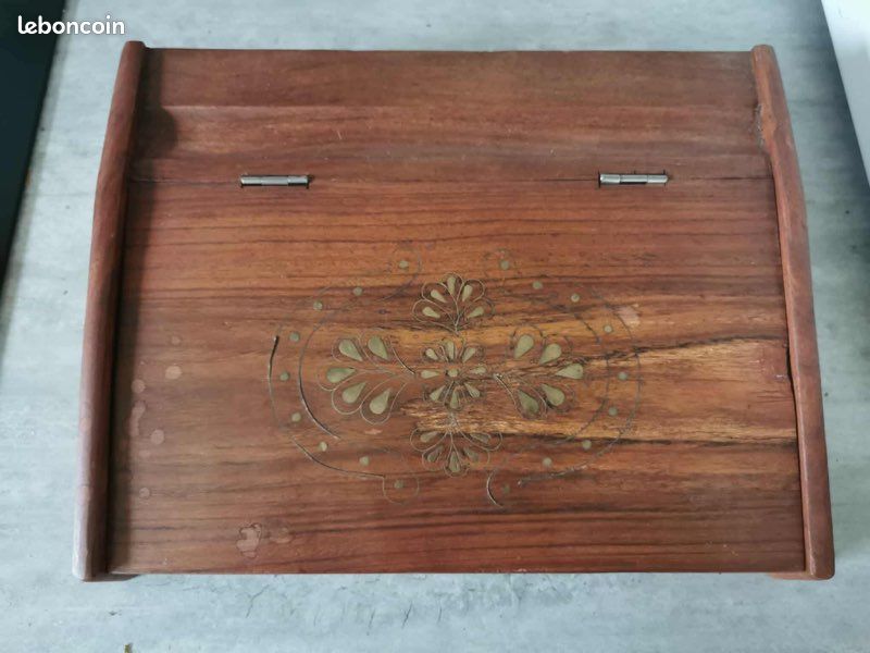 Pupitre bois (image 1)