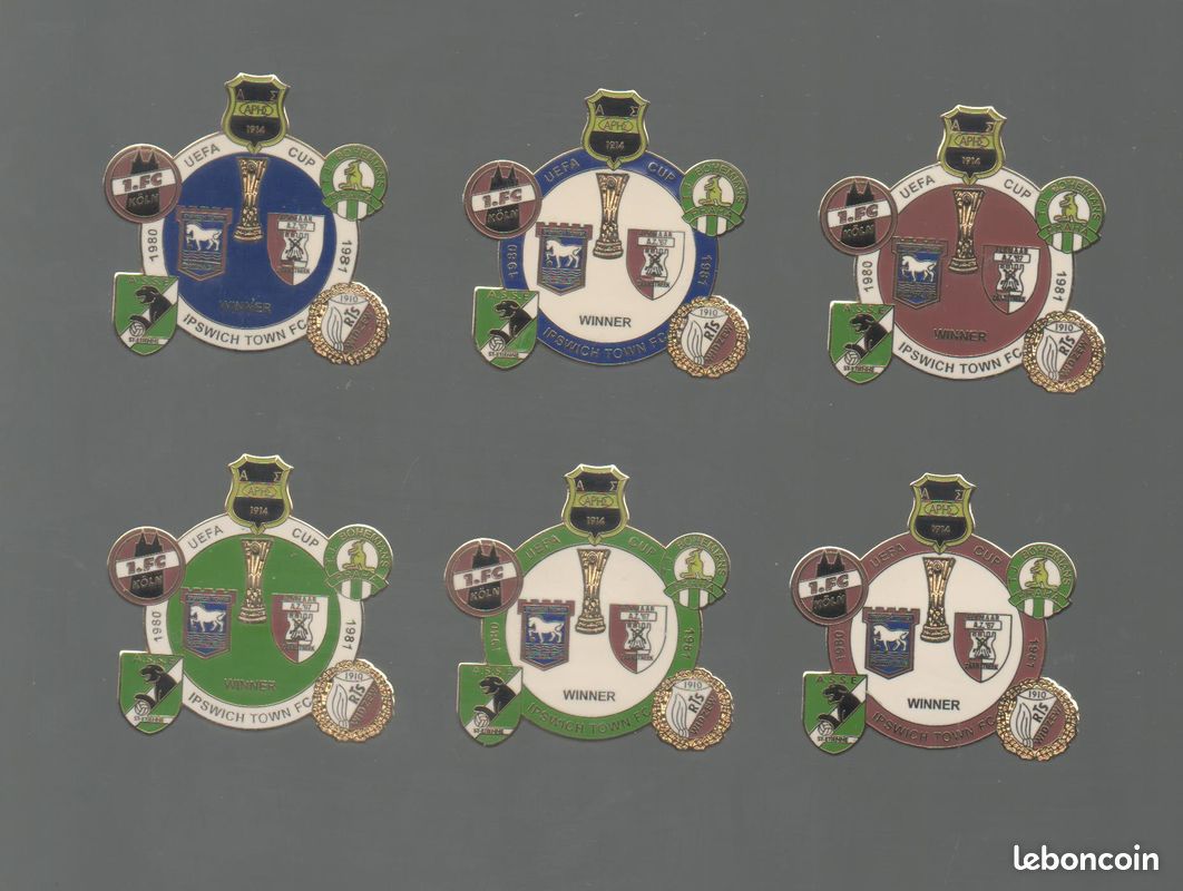 Pin's ASSE foot ancien logo argent AS St Etienne football neuf