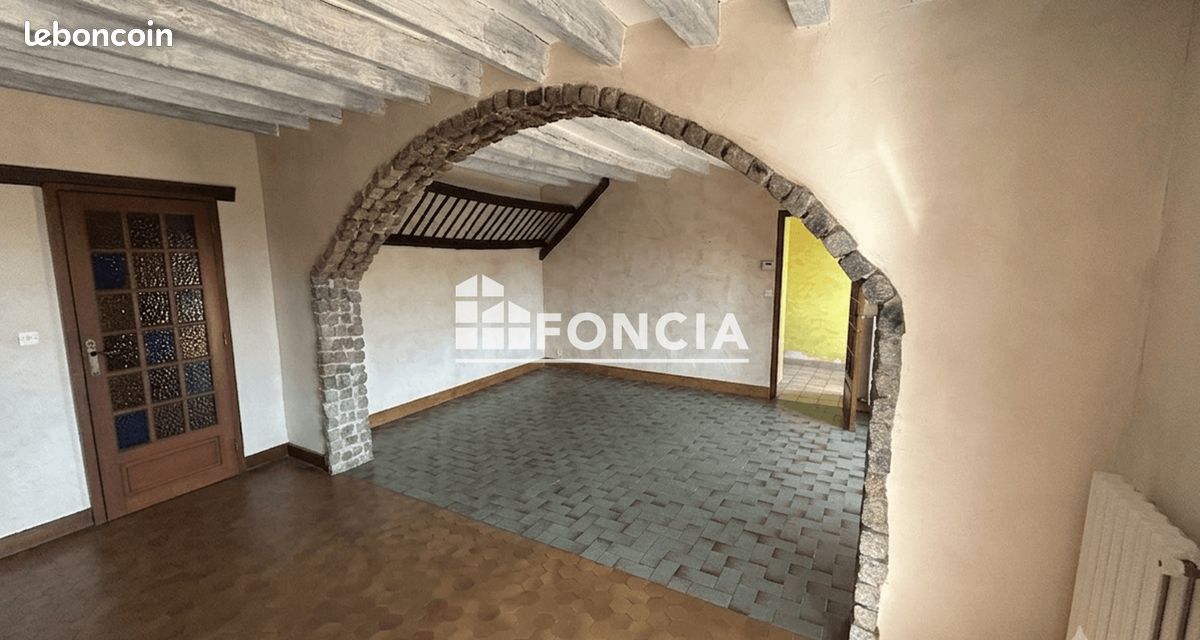 À vendre – Maison familiale avec dépendances et grand terrain à l'entrée du Mans – Changé (image 3)