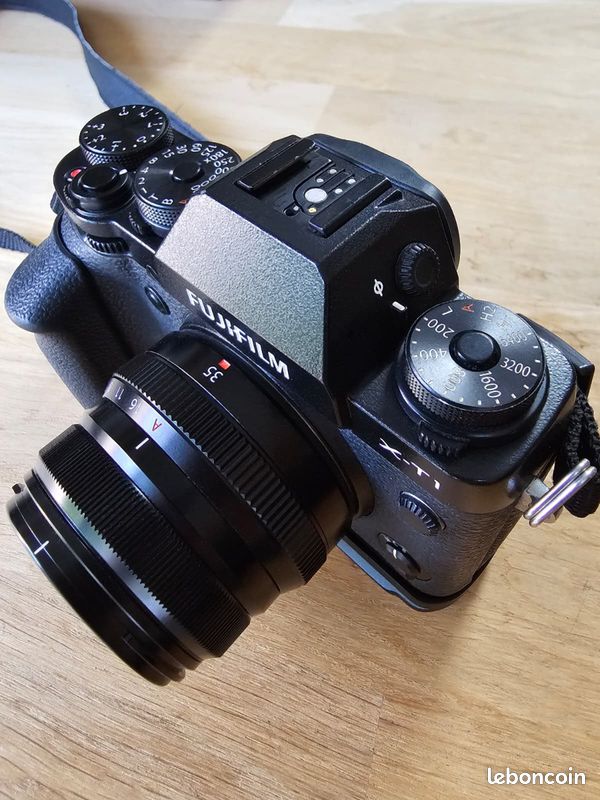 Fujifilm X-T1 + XF 35mm F2 WR + 3 batteries (~600 déclenchements) (image 4)