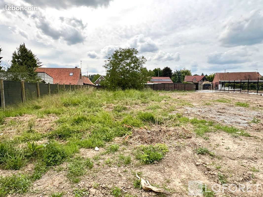 Terrain 1049 m² BACHY (image 1)