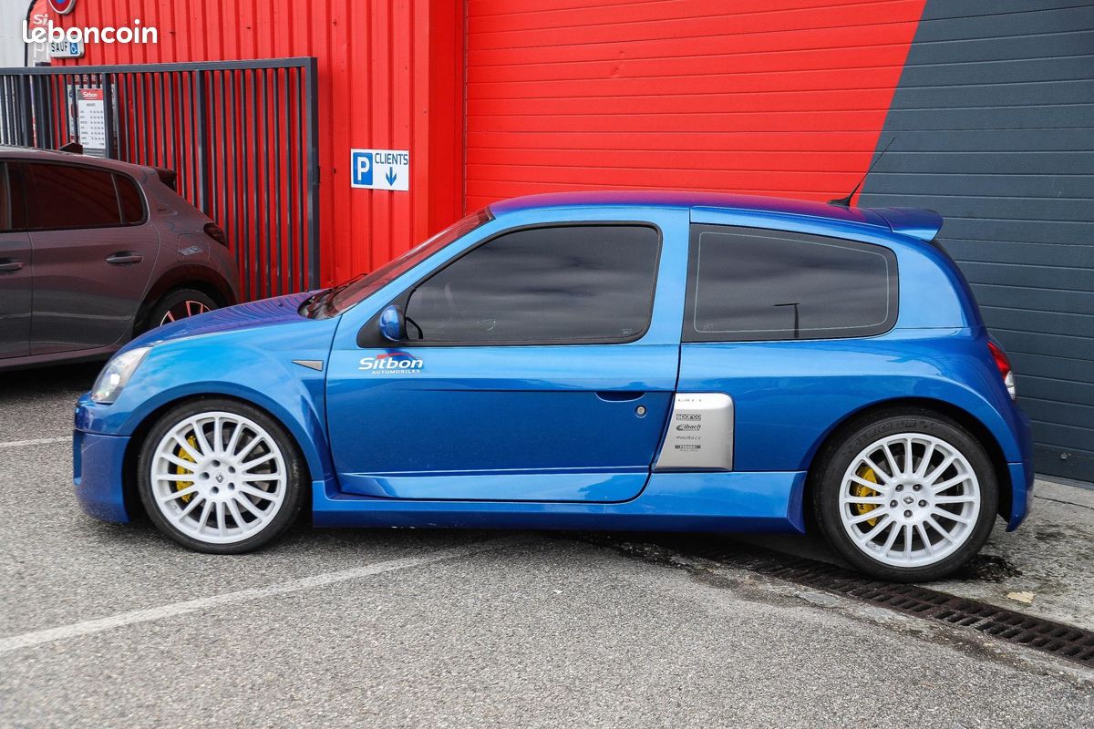 RENAULT CLIO 3.0i V6 RS V6 PHASE 2 (image 4)
