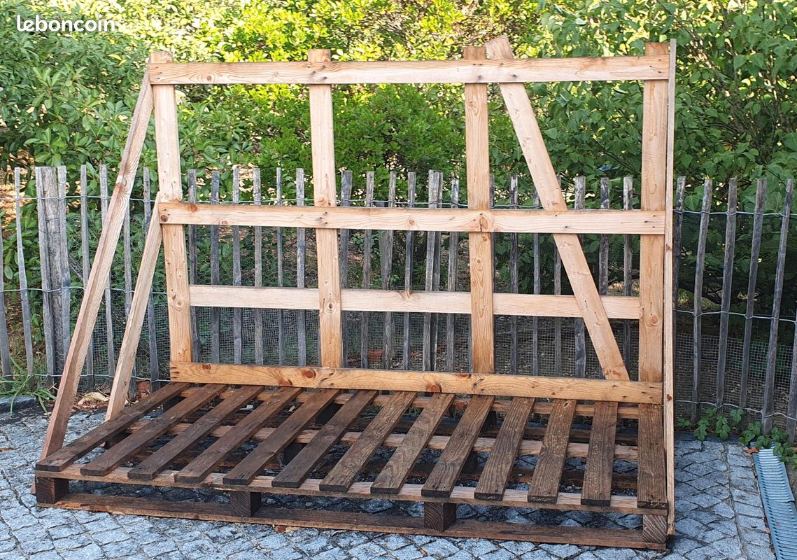 Donne grande palette en bois – 2 m x 1 m – H. 1,80 m (image 1)