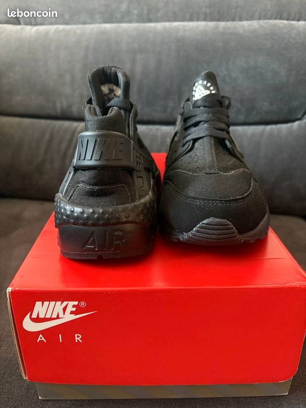 Nike Air Huarache Taille 41 NEUVE Taille 41 Chaussures