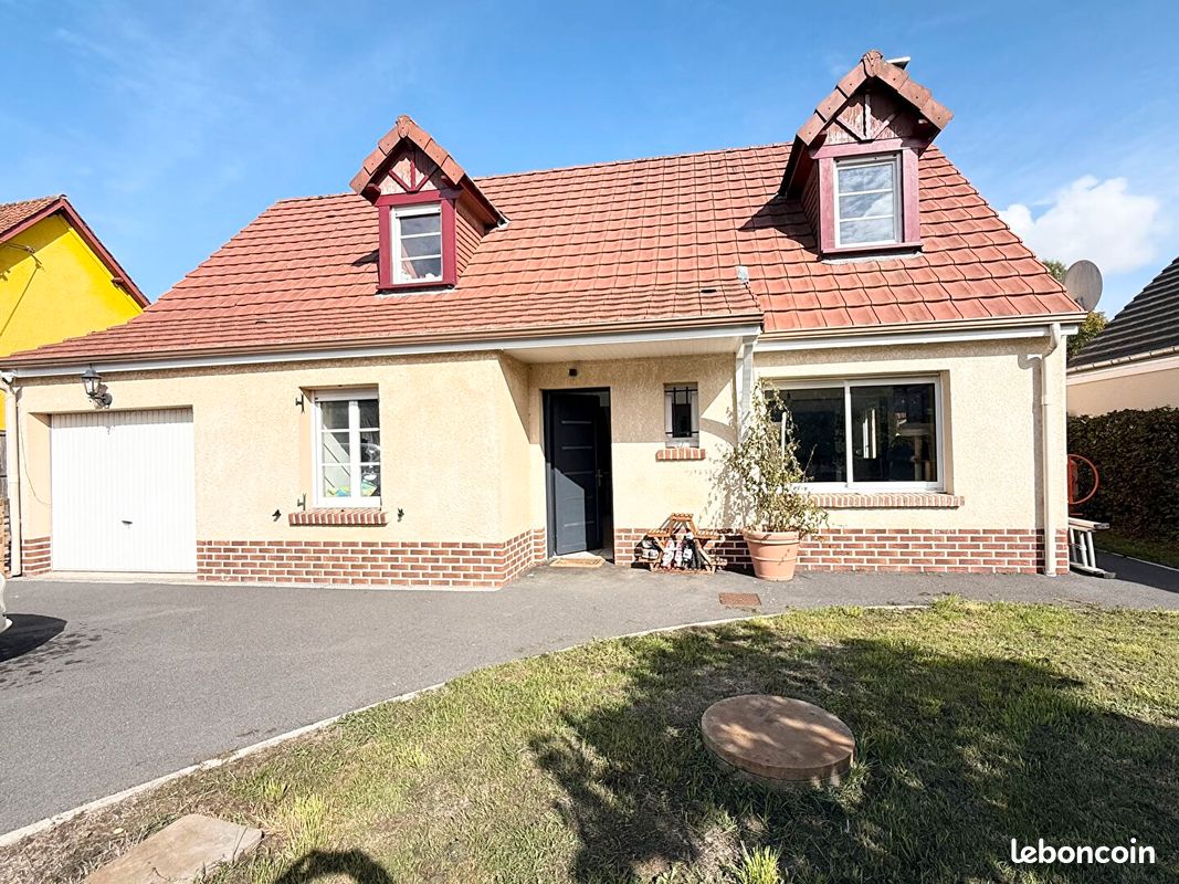 Maison 7 pièces 143 m² · à Fontaine-Lavaganne · 143 m² · 251 000 €