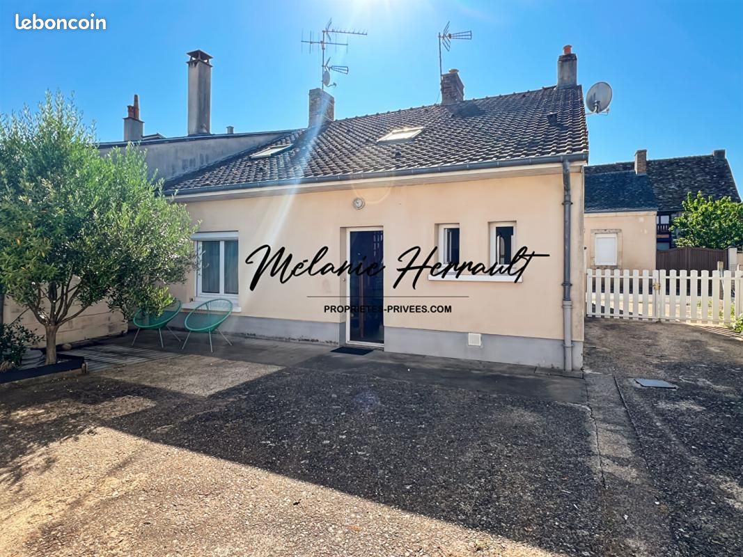 Maison 4 pièces 96 m² · à Brette-les-Pins · 96 m² · 820 €/mois