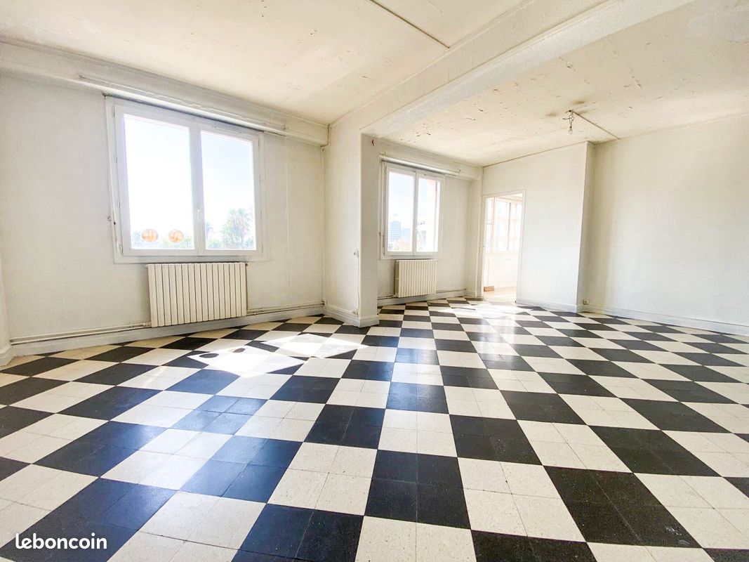 Appartement 4 pièces 91 m² · à Toulon · 91 m² · 218 000 €