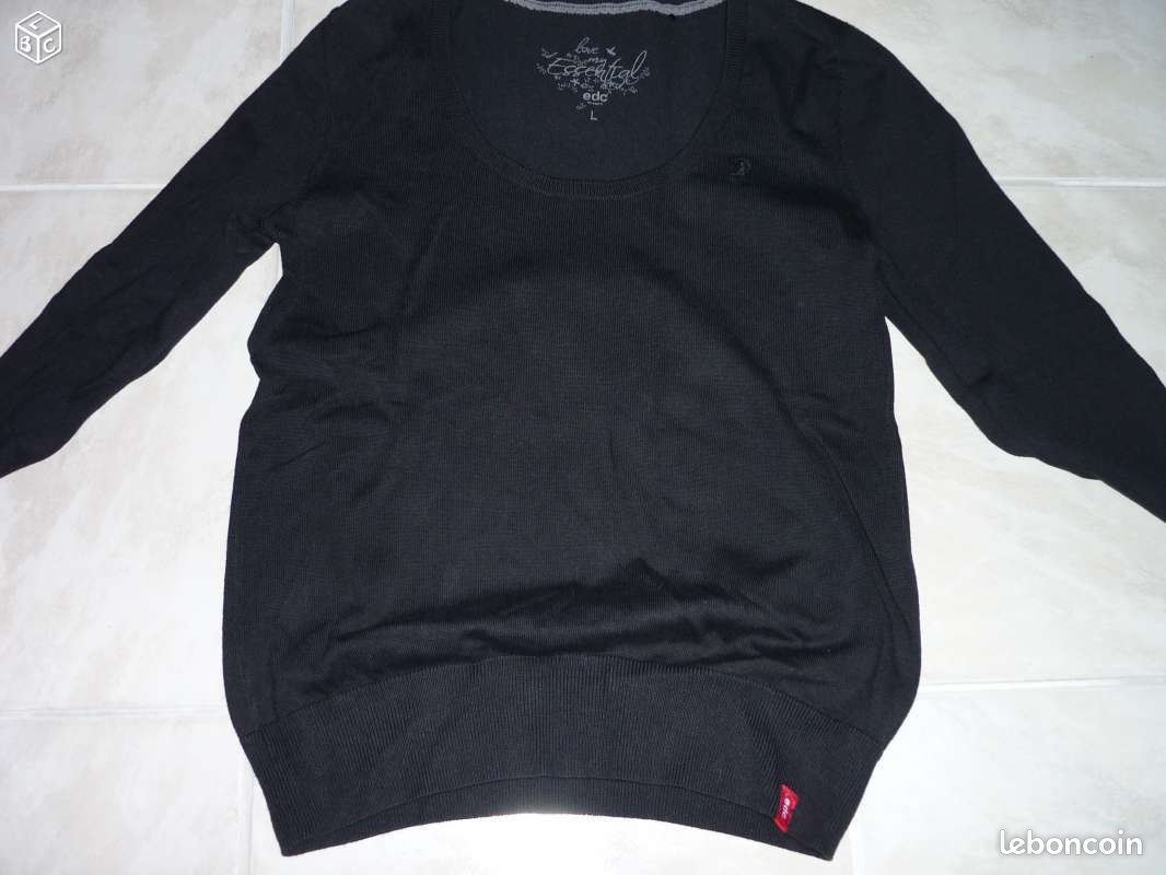 Pull col rond noir (image 1)