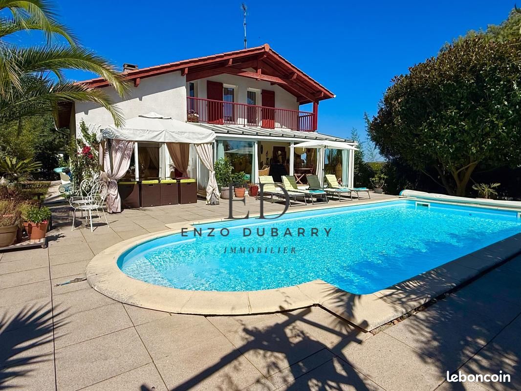Maison 5 pièces 142 m² · à Bassussarry · 142 m² · 848 000 €