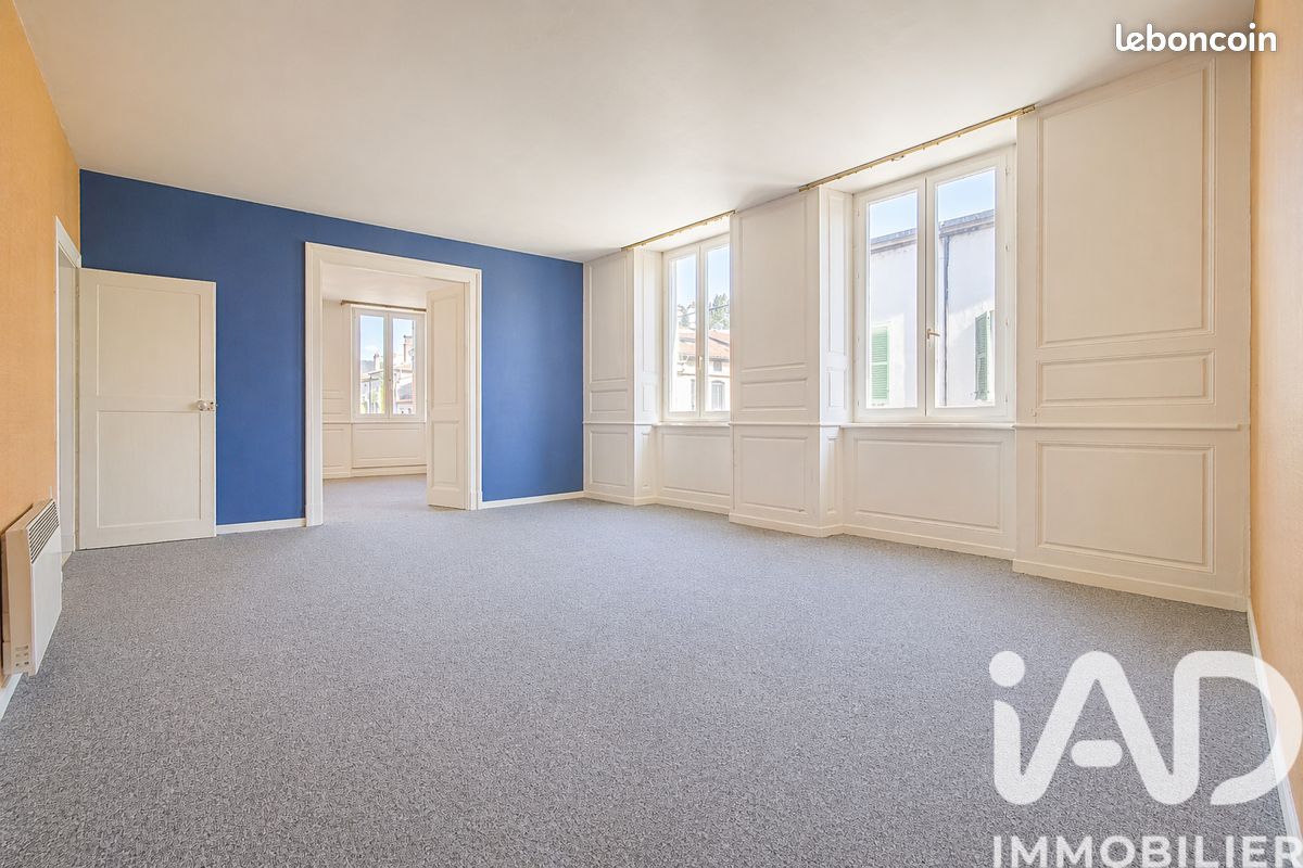 Appartement 5 pièces 170 m² · à Verdun · 170 m² · 100 000 €
